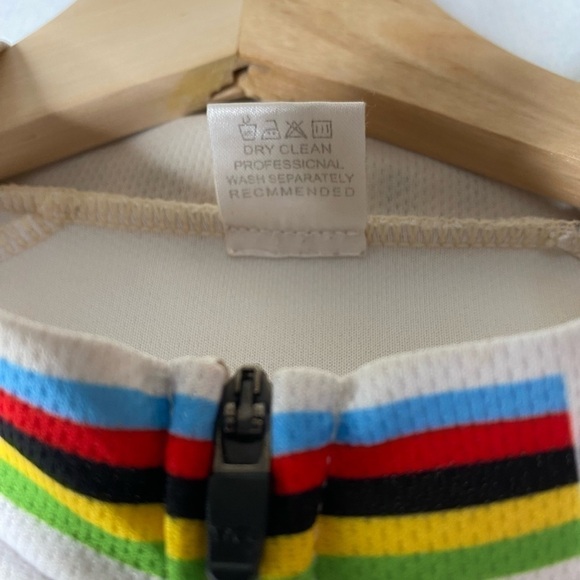 TREK CYCLING JERSEY #28 2010- Sponsors Radio Shack, Live Strong, Nissan - Picture 4 of 5